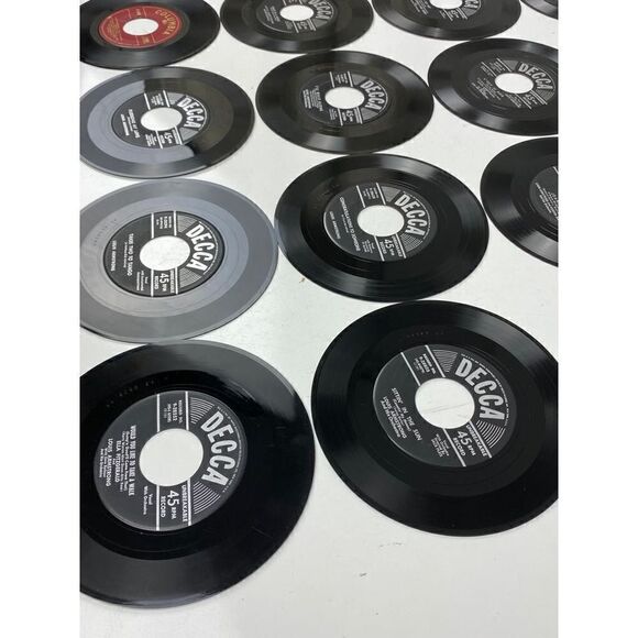 Vtg Record Album & 18 45 RPM Vinyl Records Louis Armstrong Dream a Little Dream - Picture 9 of 11